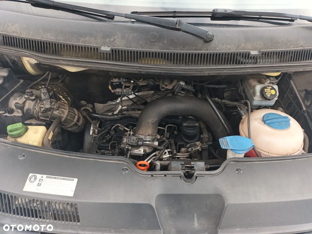 Volkswagen Transporter - 28