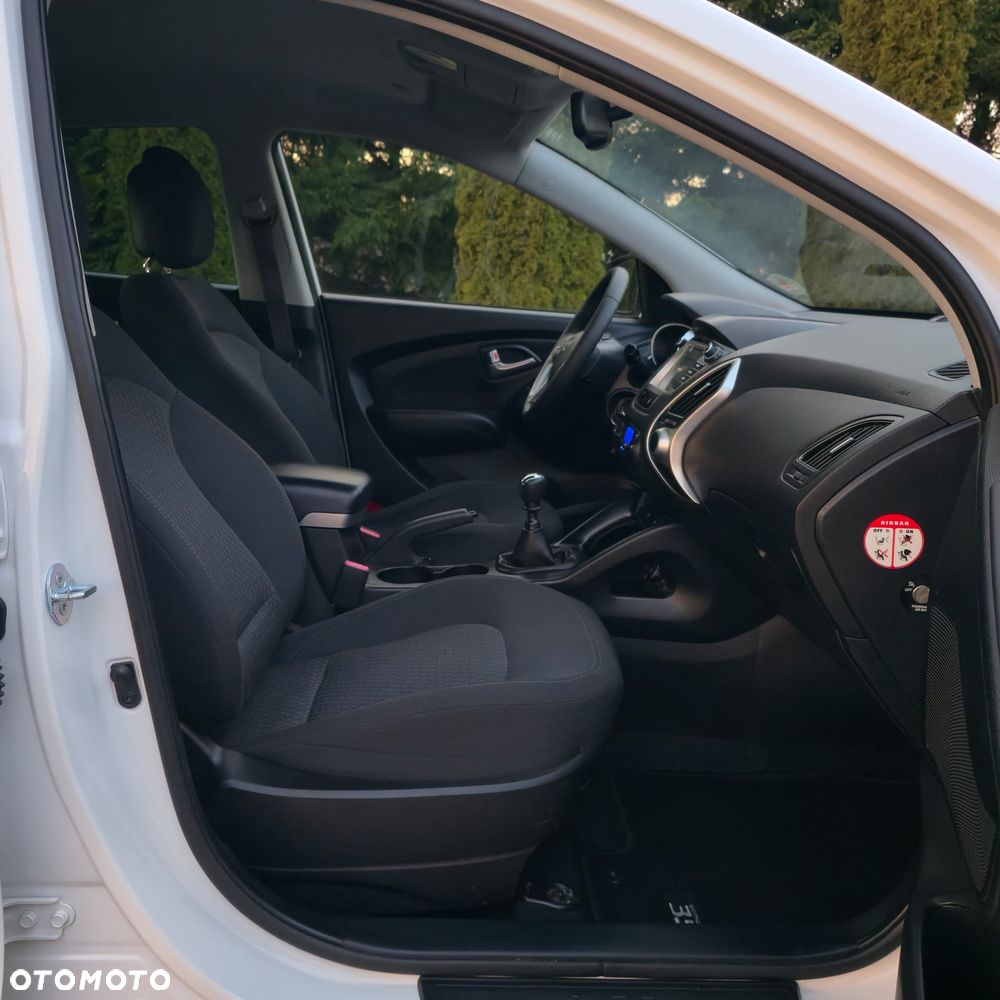 Hyundai ix35 1.6 2WD blue Style - 25