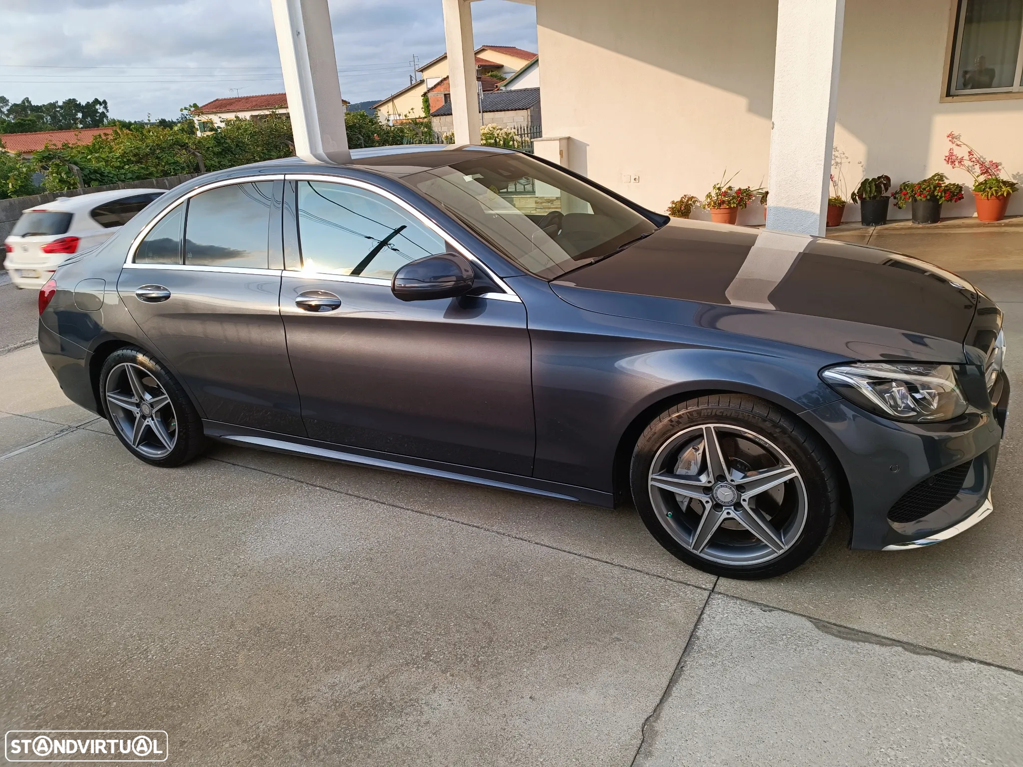 Mercedes-Benz C 300 BlueTEC Hybrid AMG Line - 3