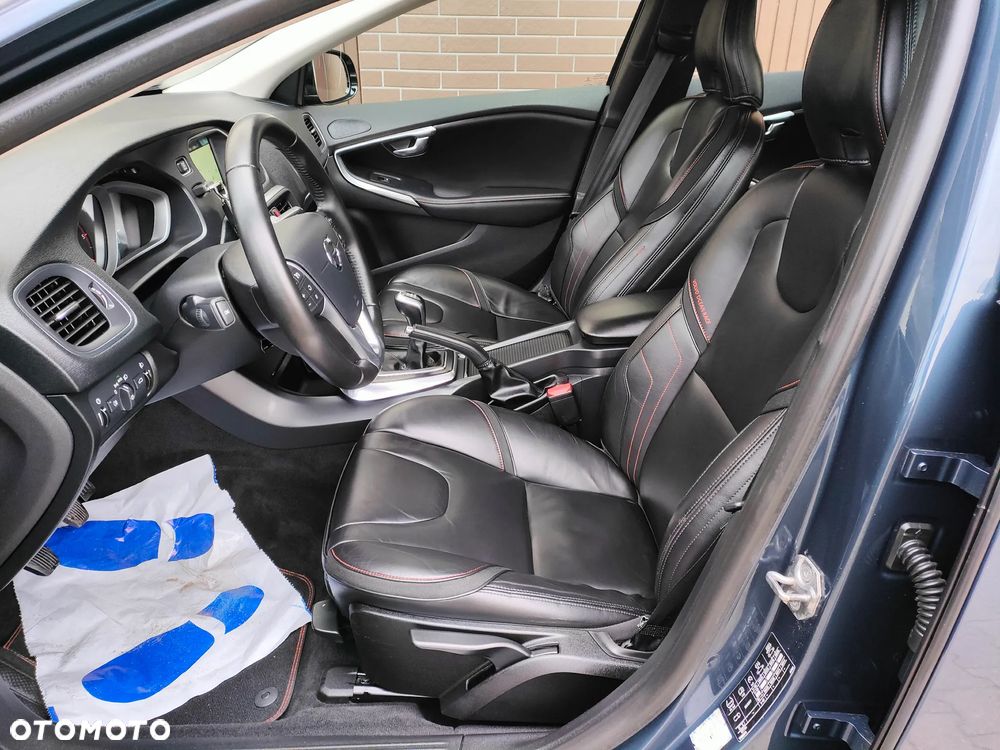 Volvo V40 D2 Ocean Race - 9