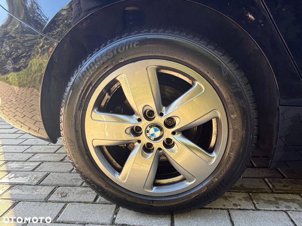 BMW Seria 1 - 29