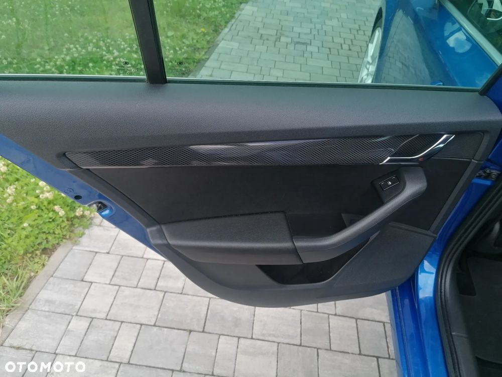 Skoda Octavia 2.0 TDI (Green tec) DSG RS - 14