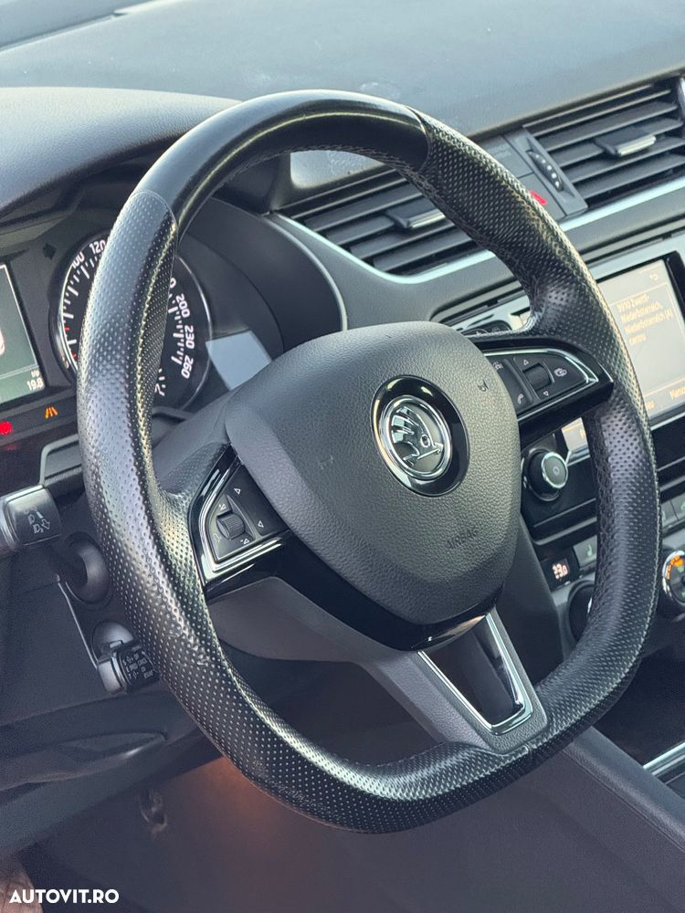 Skoda Octavia 2.0 TDI 4X4 DSG RS - 16