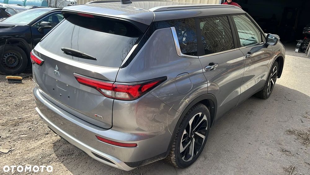 Mitsubishi Outlander 2.0 Intense + 4WD CVT - 1