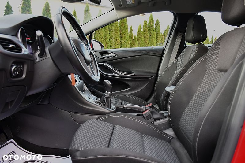 Opel Astra 1.4 Turbo Innovation - 10