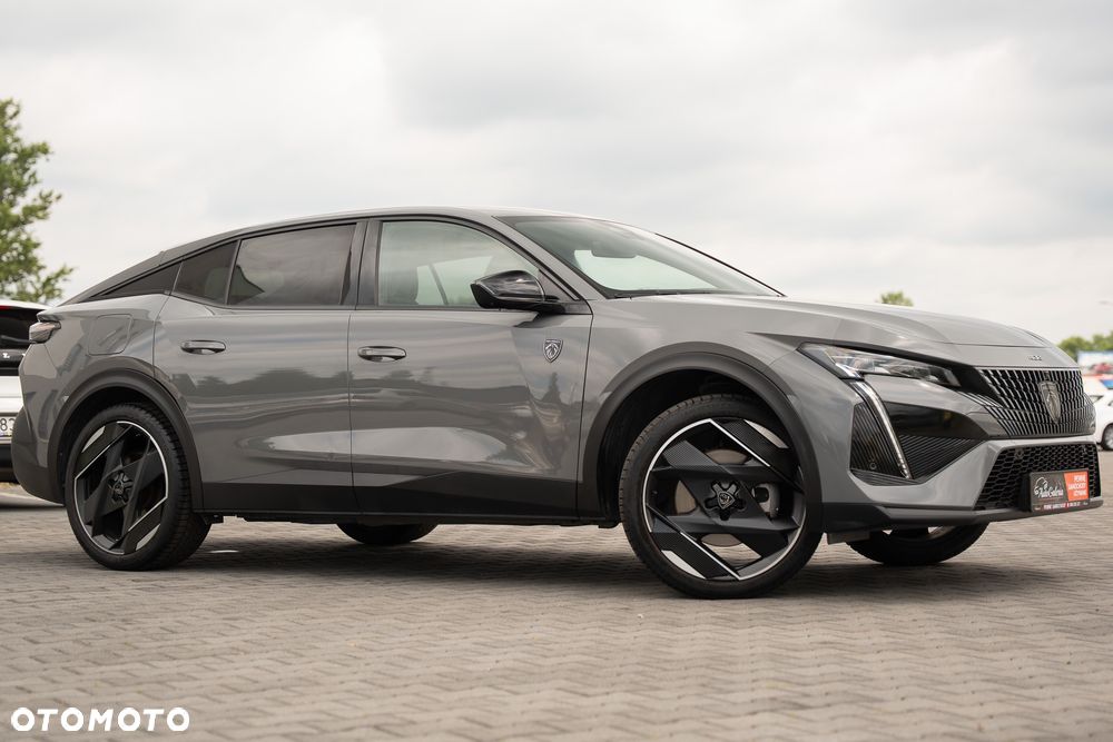 Peugeot 408 1.6 Plug-In Hybrid 225 GT EAT8 - 8