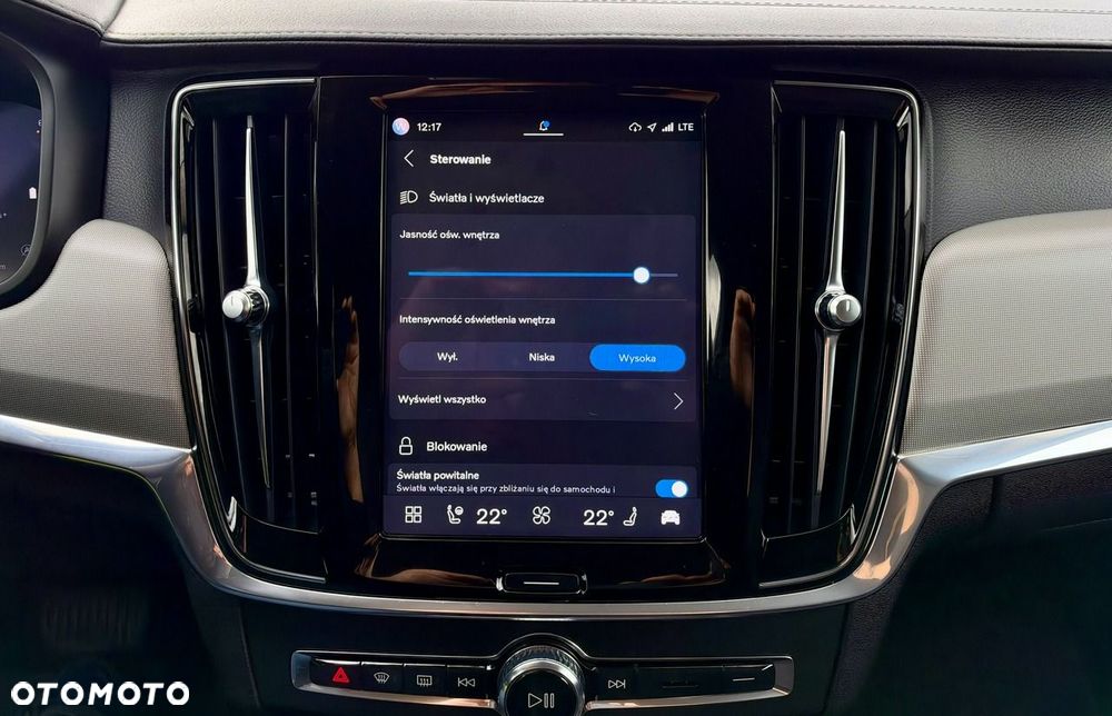 Volvo V90 Cross Country B4 D AWD Ultimate - 29