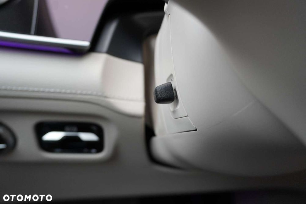 Mercedes-Benz EQS - 13