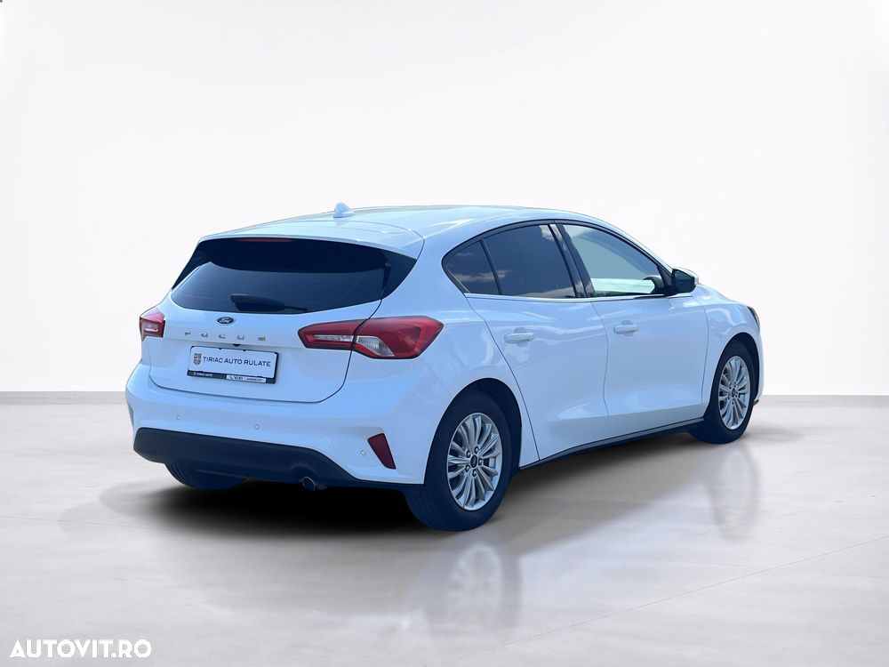 Ford Focus - 7