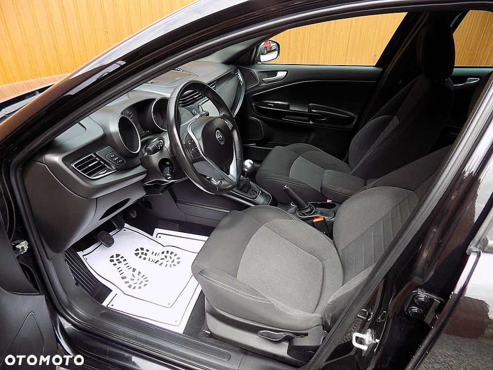 Alfa Romeo Giulietta 1.4 TB 16V Turismo - 5