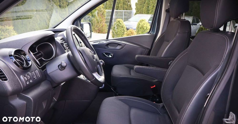 Renault Trafic - 16