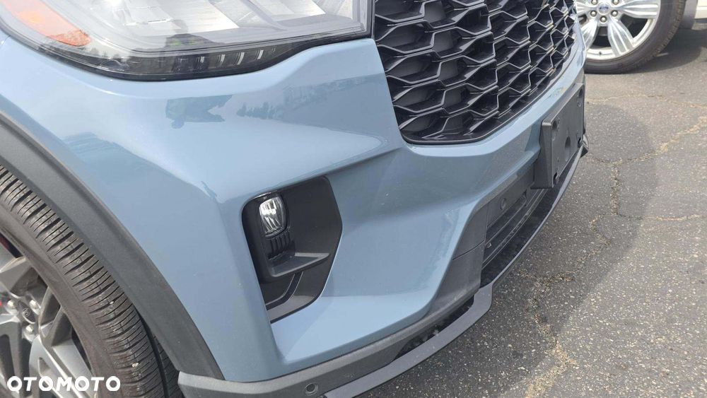 Ford Explorer - 15