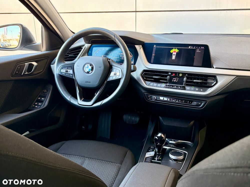 BMW Seria 1 118i Advantage - 19