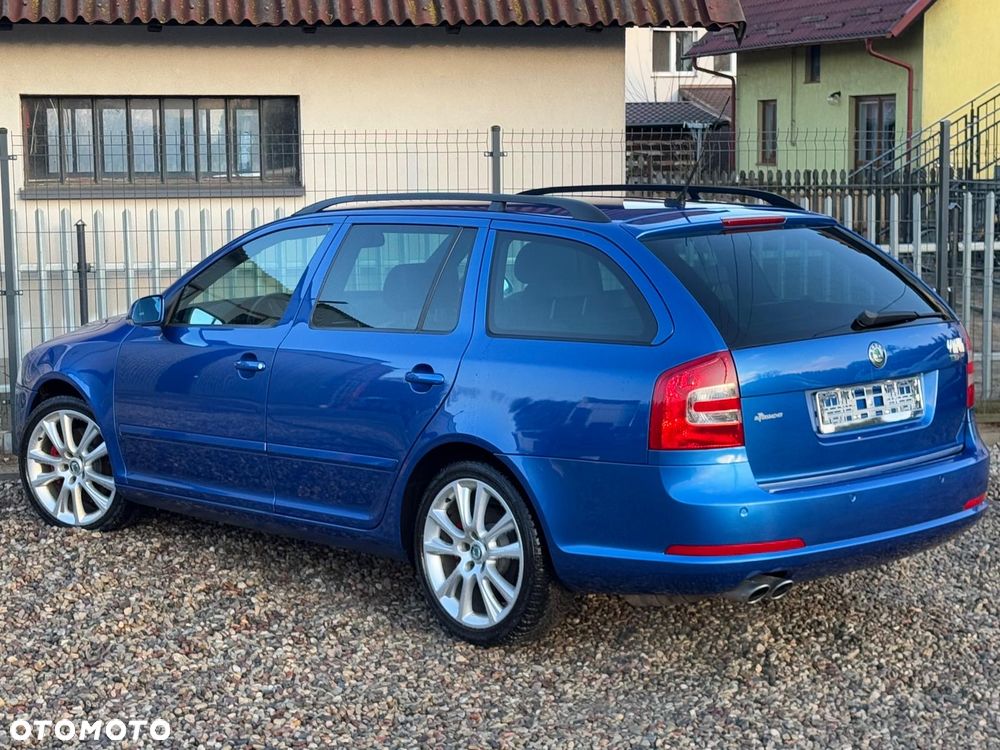 Skoda Octavia 2.0 TDI CR DPF DSG RS - 19