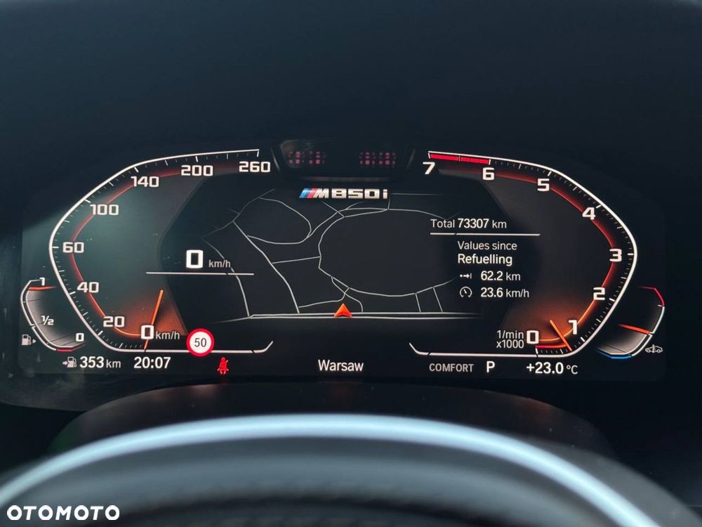 BMW Seria 8 - 23