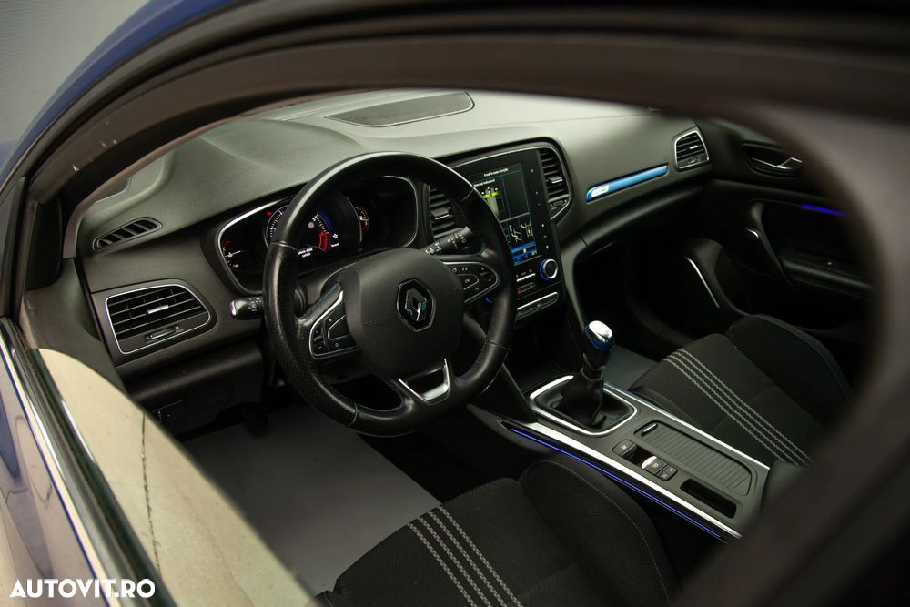 Renault Megane TCe 140 GPF R.S. LINE - 7