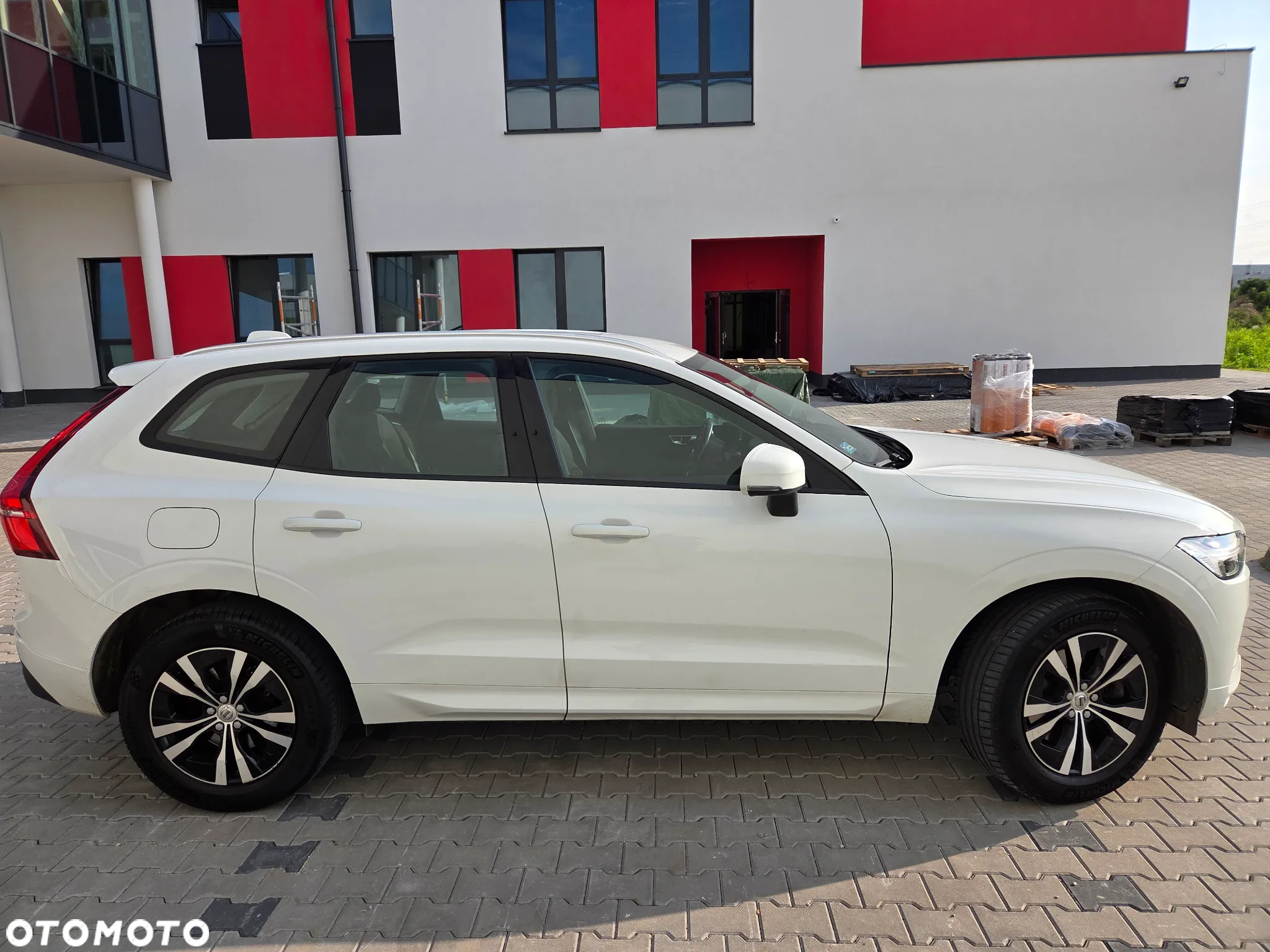 Volvo XC 60 B4 B Momentum - 6