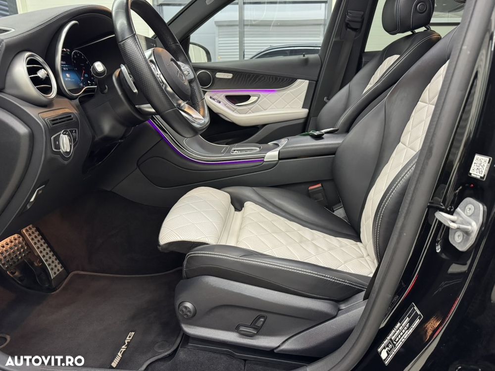Mercedes-Benz GLC 300 e 4Matic 9G-TRONIC AMG Line - 14