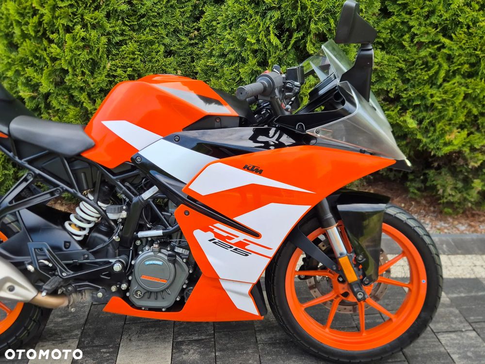 KTM RC 125 - 8