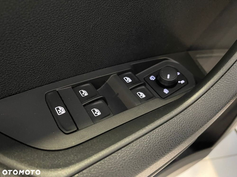 Skoda Karoq 1.5 TSI ACT Sportline DSG - 31