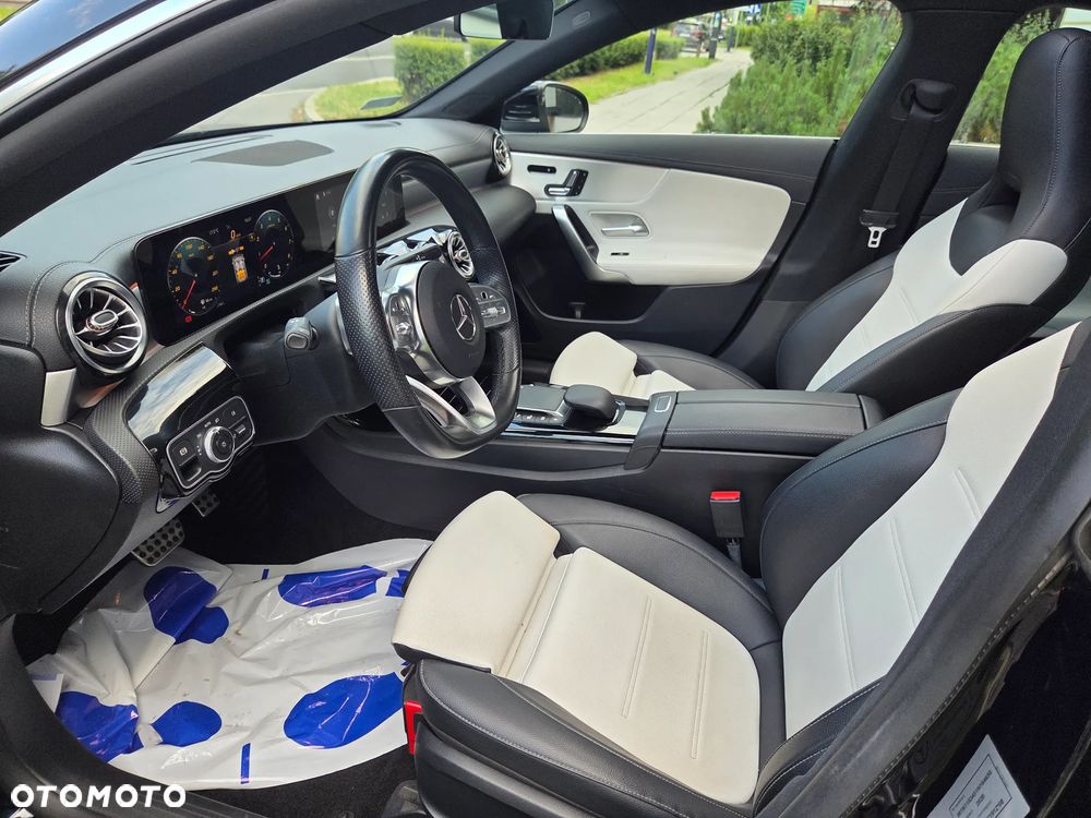 Mercedes-Benz CLA 220 4-Matic AMG Line 7G-DCT - 25
