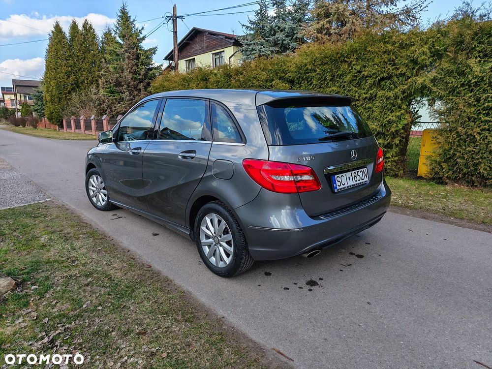 Mercedes-Benz Klasa B 180 BlueEFFICIENCY Edition Style - 11