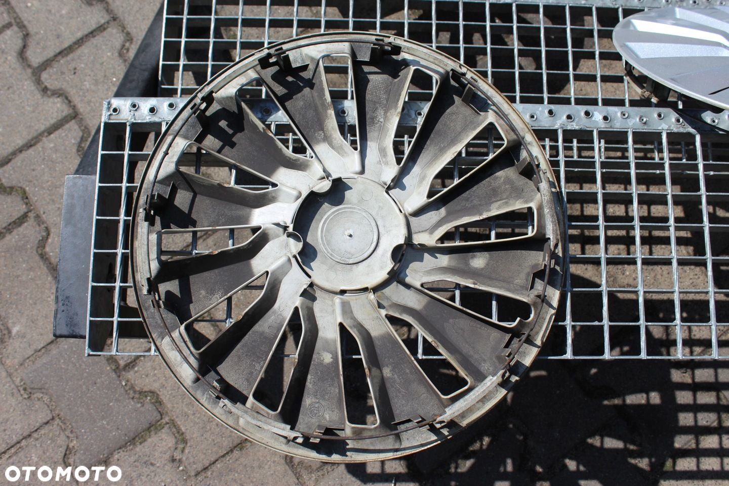 KOŁPAKI 16" SKODA OCTAVIA SUPERB ORYG 5E0.601.147G - 6