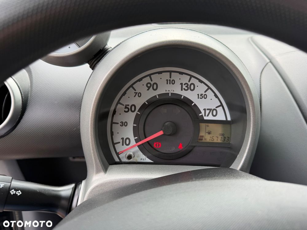 Peugeot 107 70 Black&Silver - 13