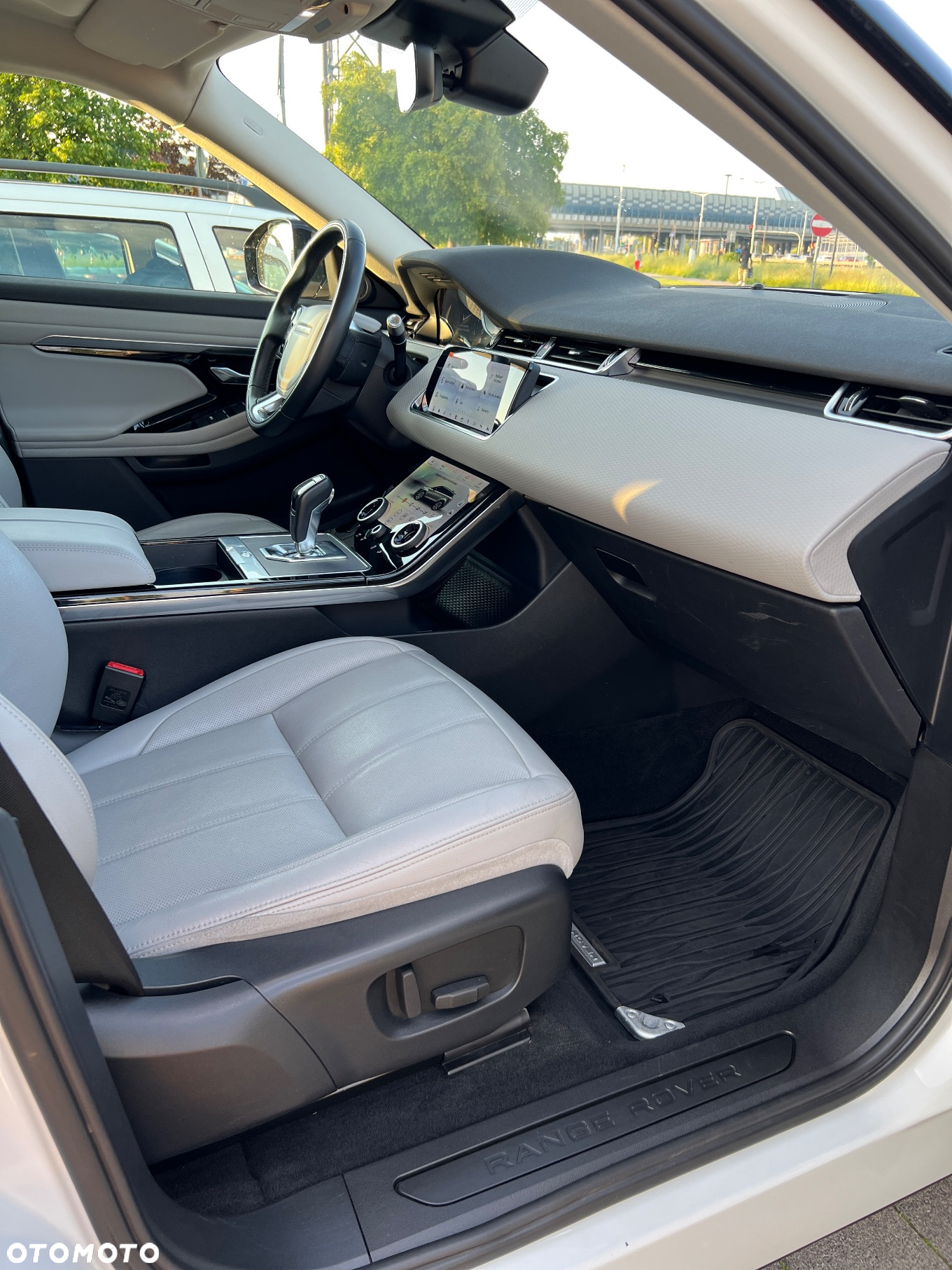 Land Rover Range Rover Evoque - 14