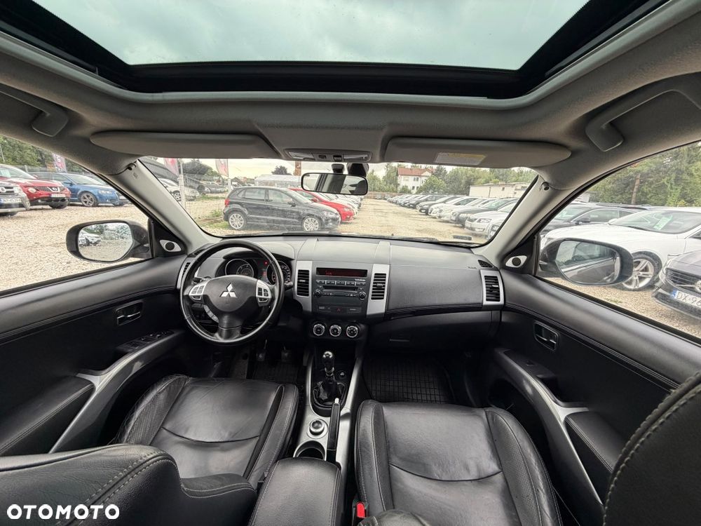 Mitsubishi Outlander - 7