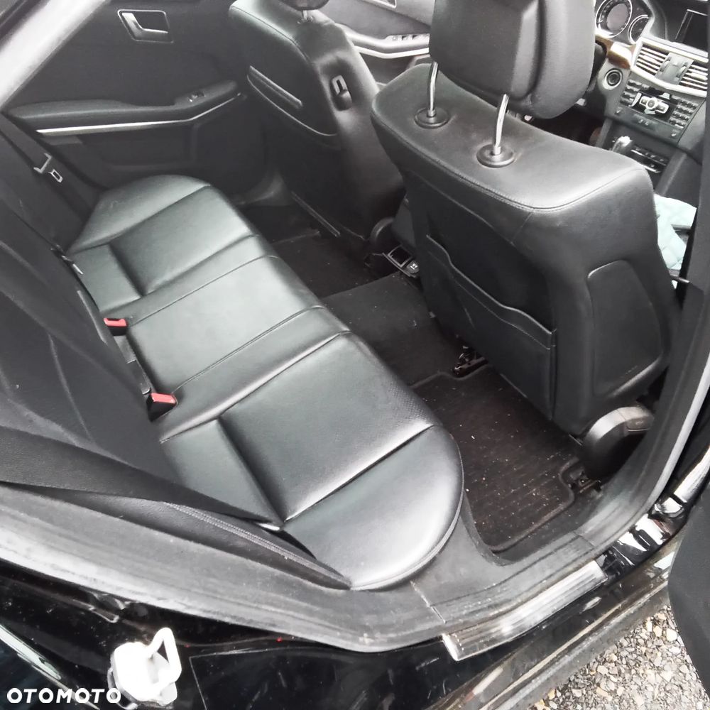 Mercedes-Benz Klasa E 200 NGT BlueEFFICIENCY Automatik - 8