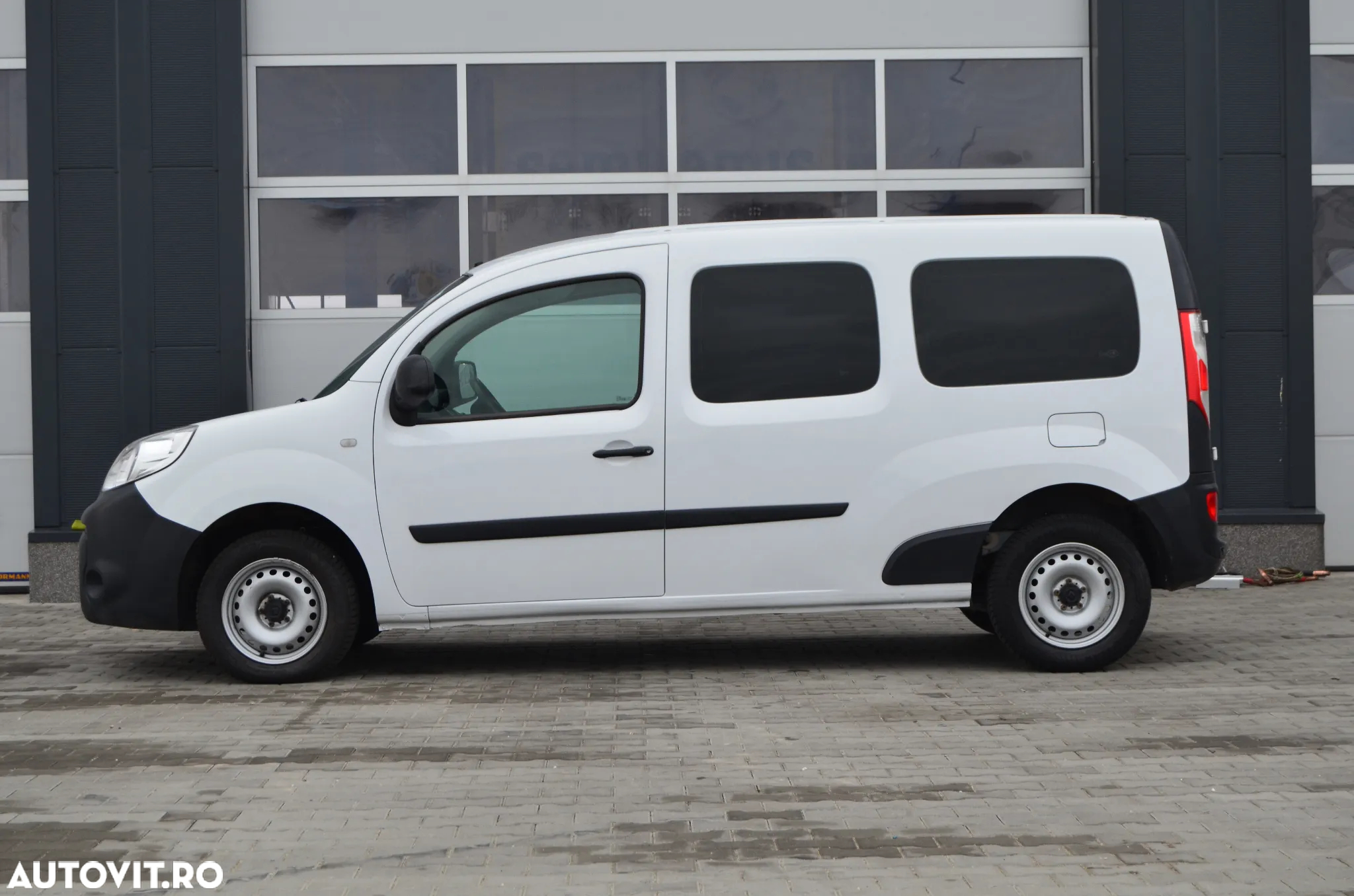 Renault Kangoo dCi 90 FAP Grand - 14
