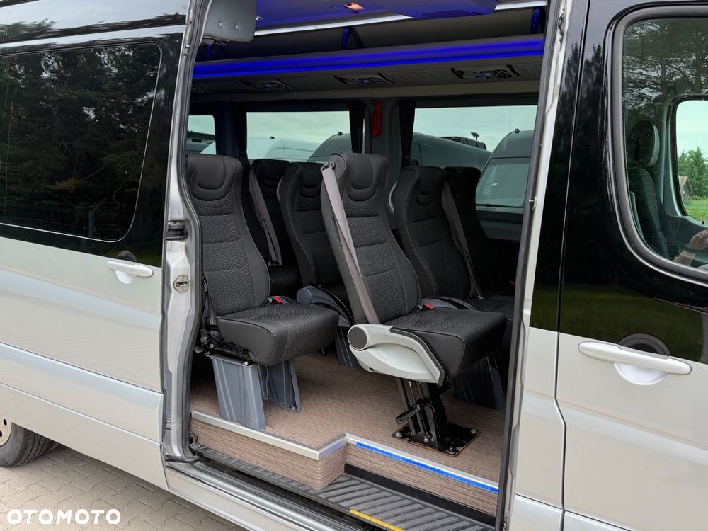 Mercedes-Benz Sprinter 516 - 12