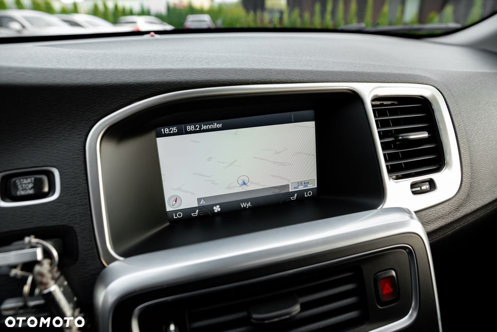 Volvo S60 D5 AWD Geartronic RDesign - 31