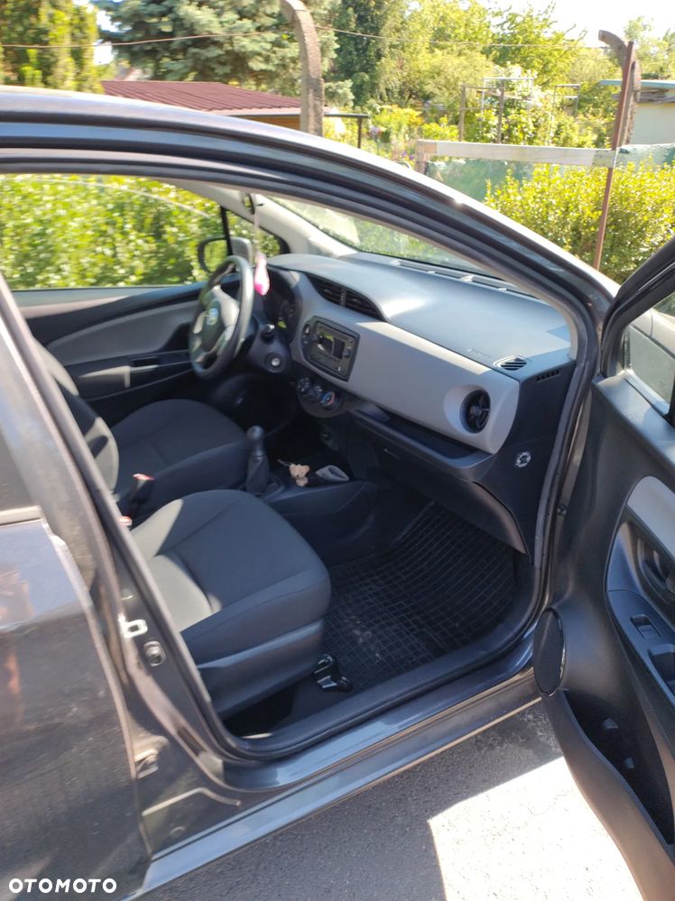 Toyota Yaris 1.0 Active - 2