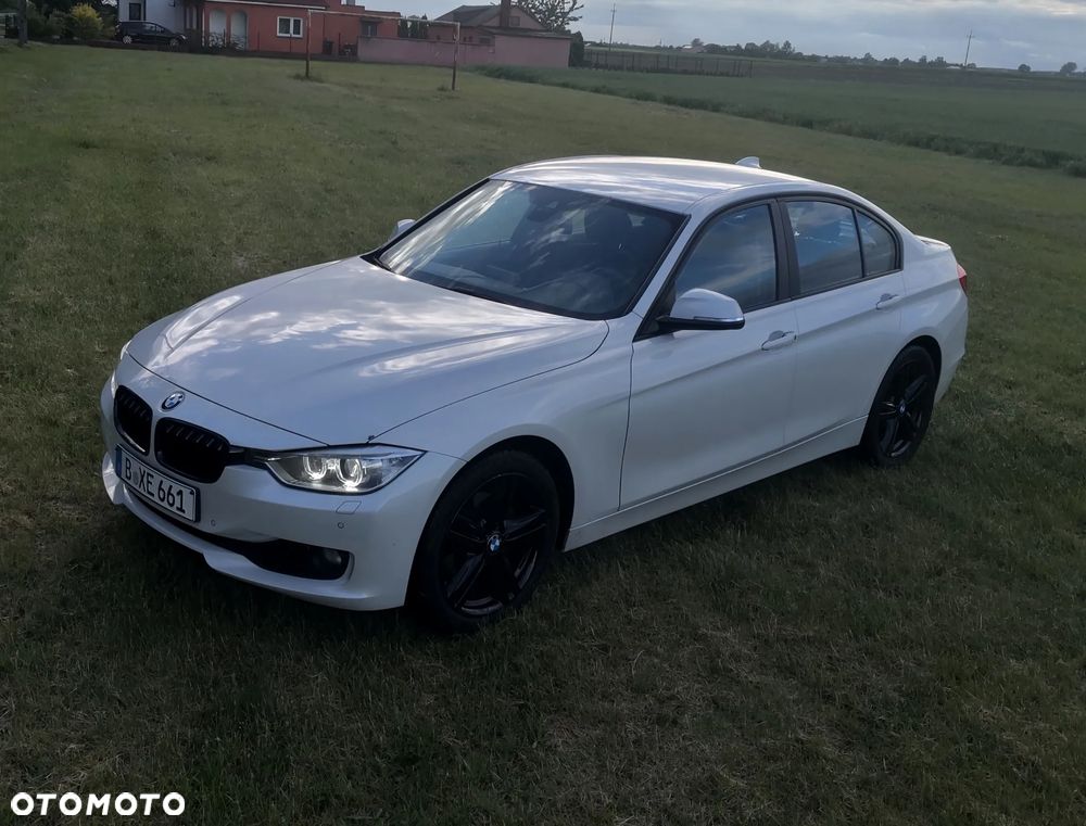 BMW Seria 3 318d DPF - 21