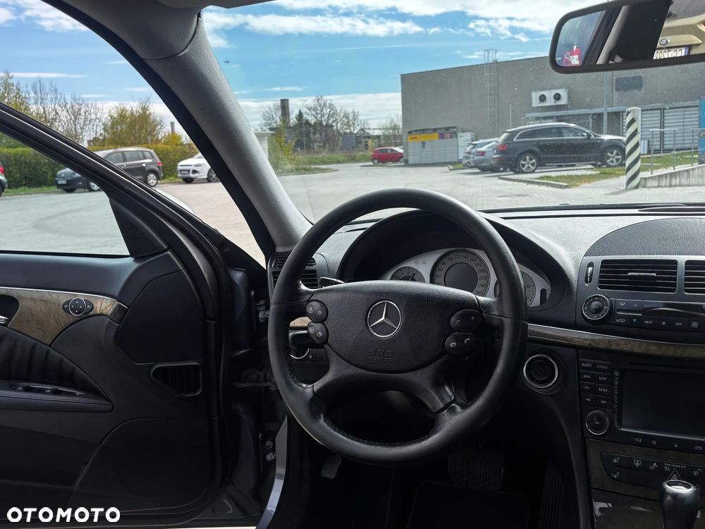 Mercedes-Benz Klasa E 320 CDI 7G-TRONIC Avantgarde BusinessEDITION - 20