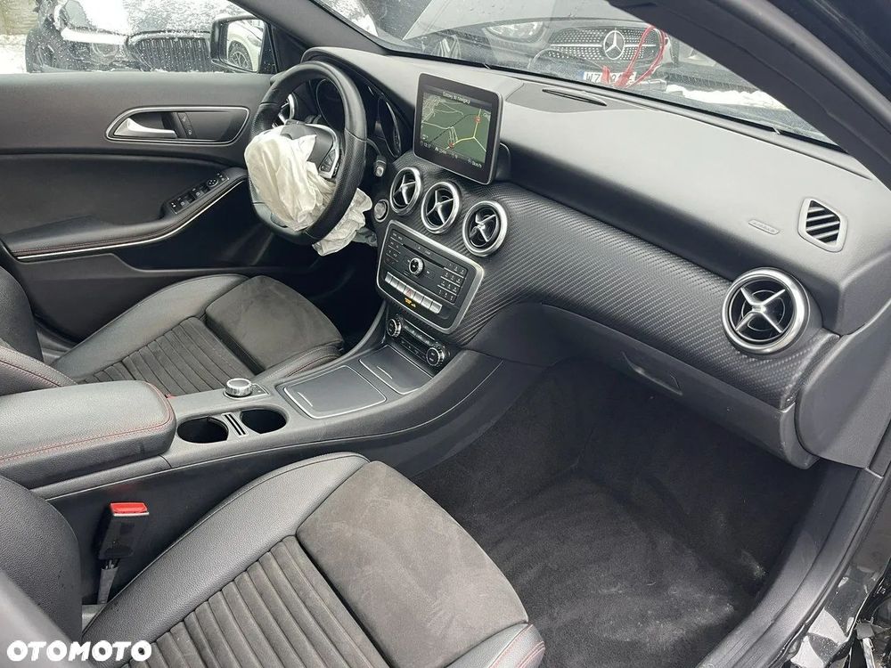 Mercedes-Benz Klasa A 160 7G-DCT AMG Line - 9