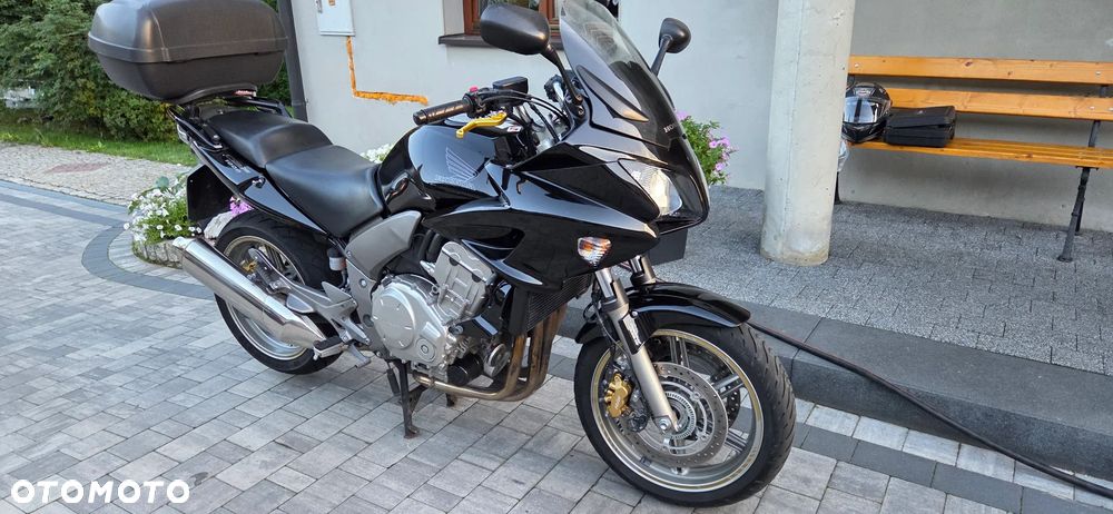 Honda CBF - 1