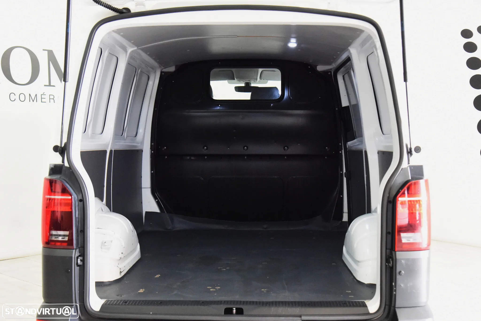 VW Transporter 2.0 TDI Business DSG - 7