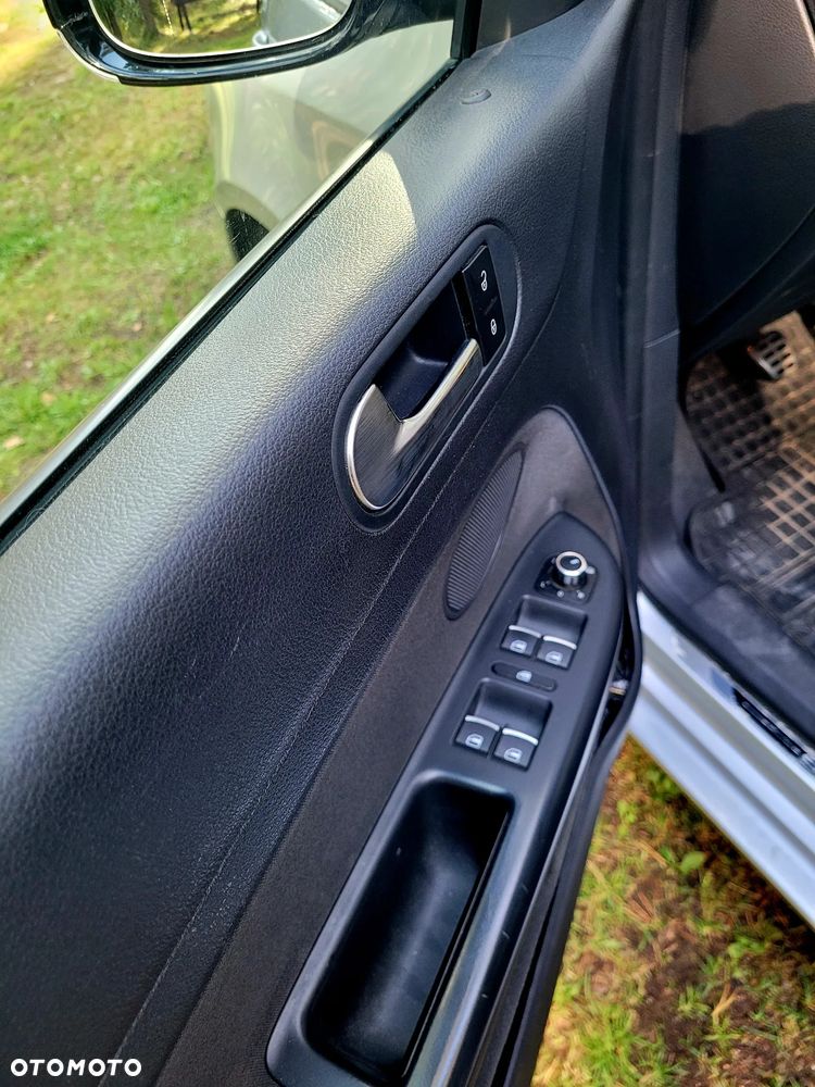 Volkswagen Golf Plus - 8