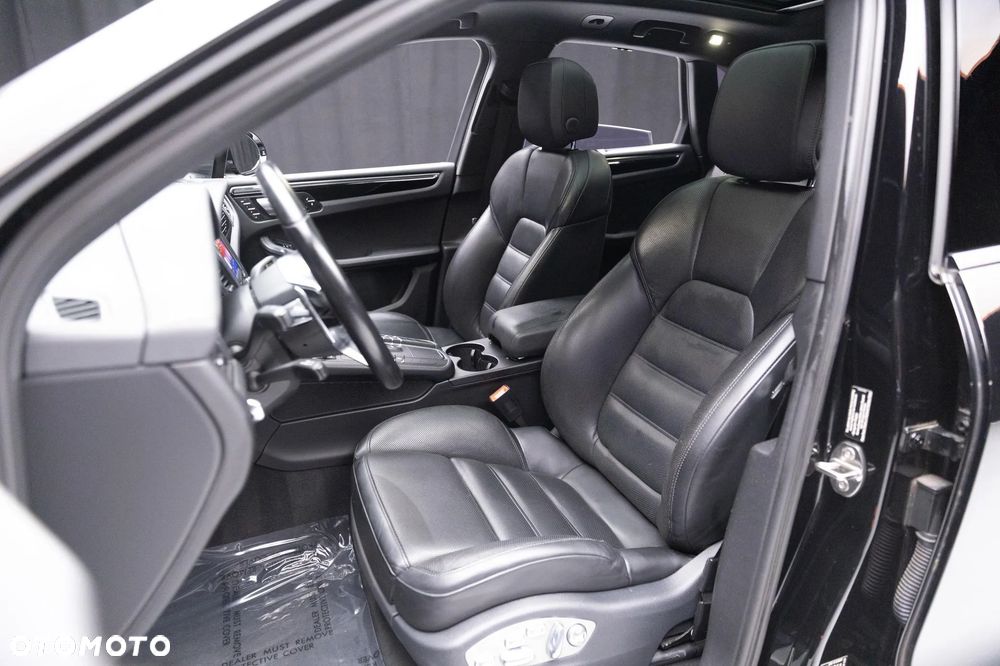 Porsche Macan S - 11