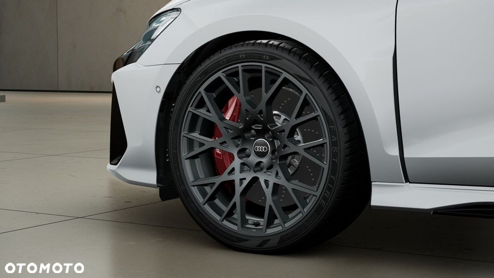 Audi RS3 Limousine - 6