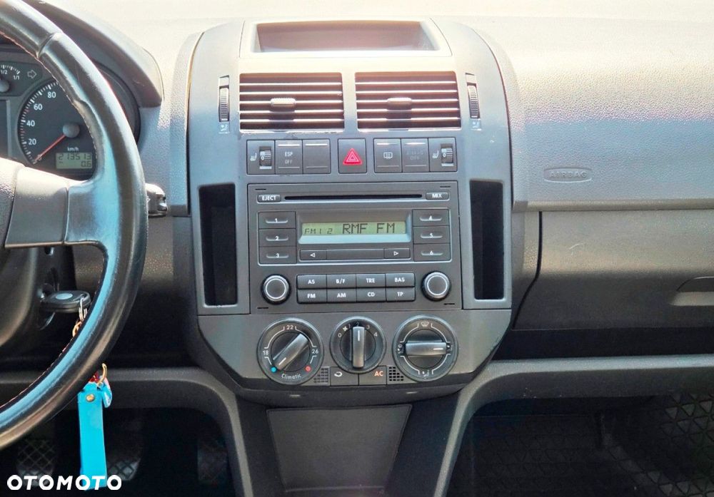 Volkswagen Polo - 8