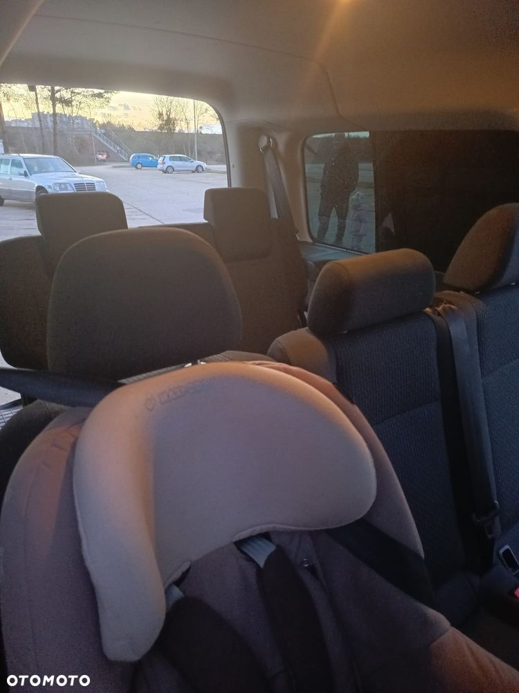 Volkswagen Caddy - 11