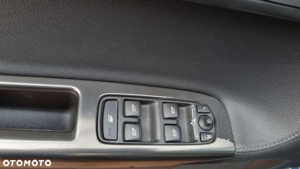 Volvo S40 D4 R-Design - 19