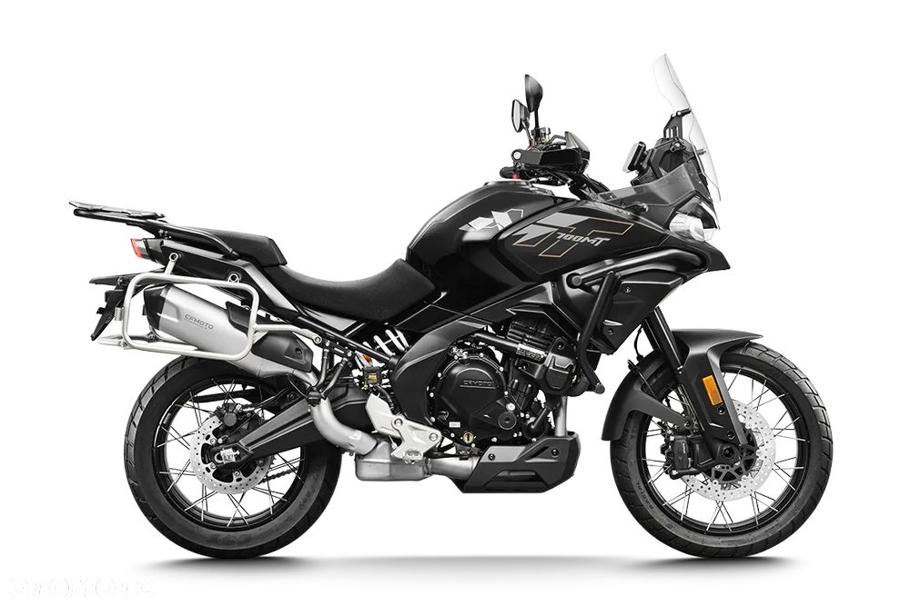 CFMoto 700MT - 1