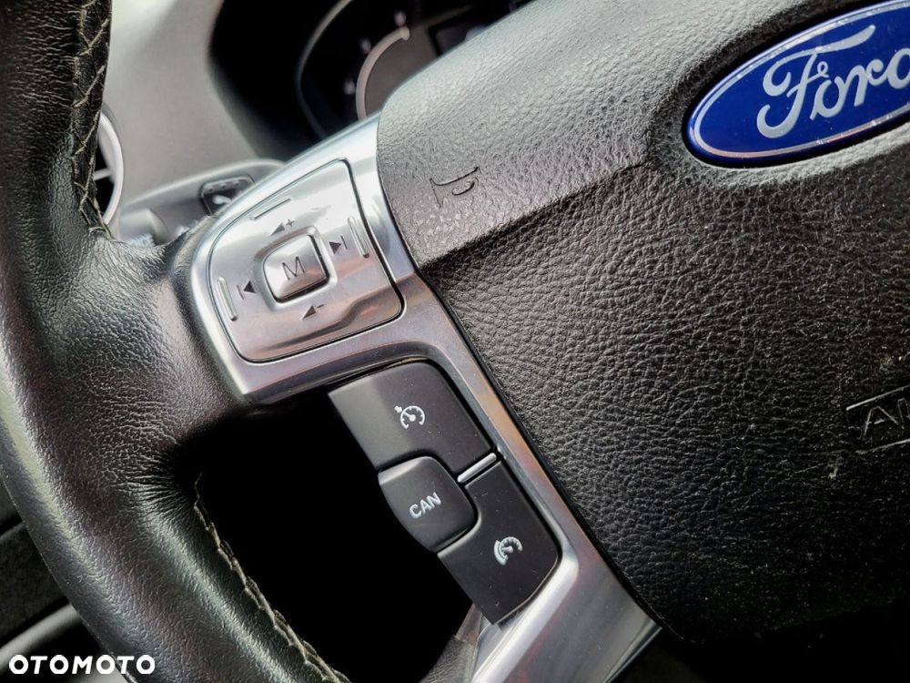 Ford Mondeo - 29