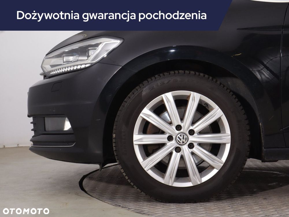 Volkswagen Touran - 17