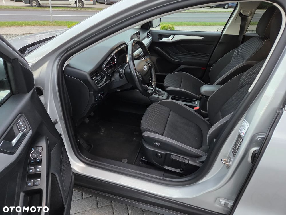 Ford Focus - 27